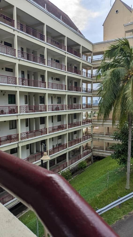 Pd Seaview Bumantara Staycation Петалинг Джая Екстериор снимка